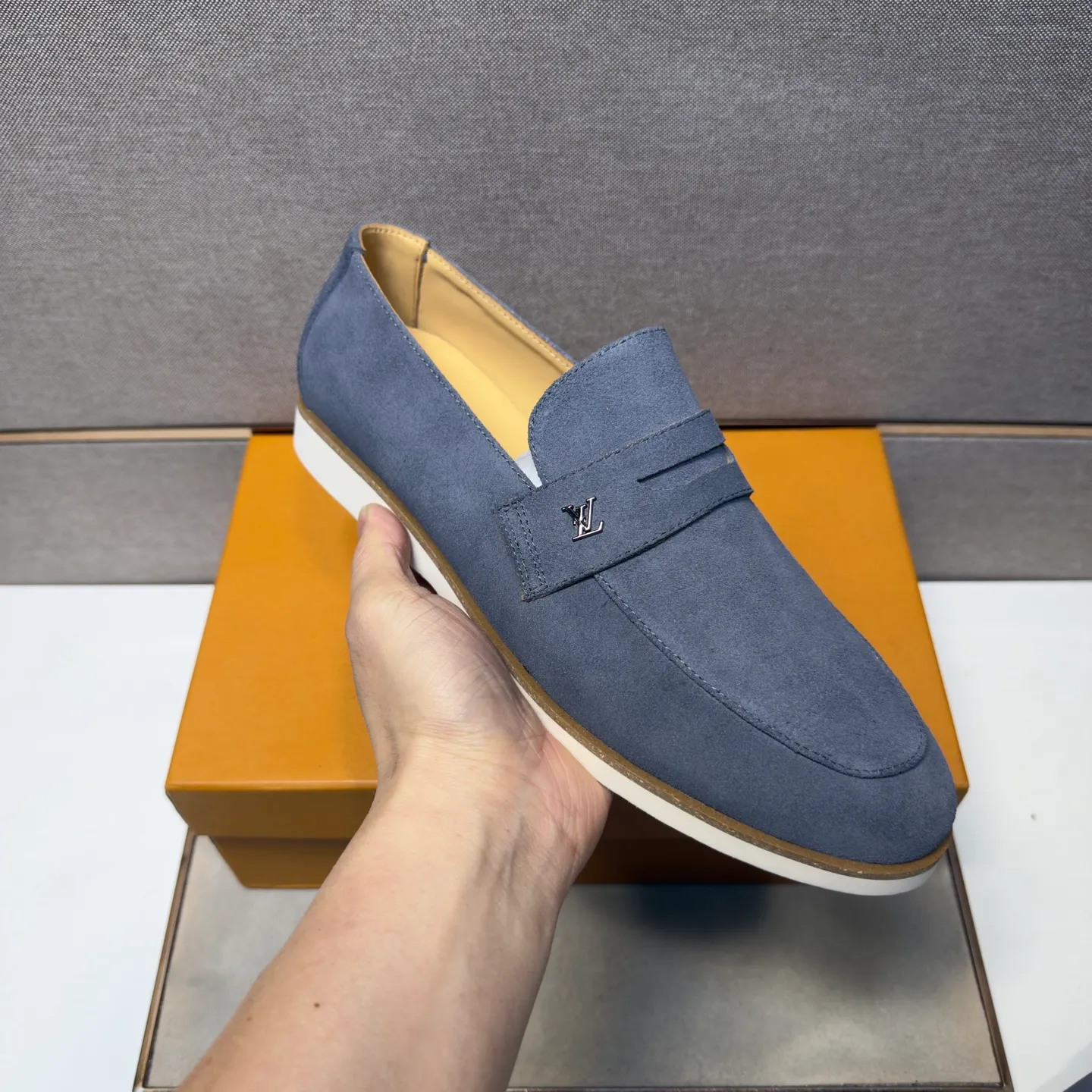 Men's men's shoes 💰pp442 [LV～] Men's casual shoes 2026z cabinet sales simultaneously 🔶Size: 38-44 #️⃣ 🔷4 colors🔜The upper is made of cowhide stitching ➕Cowhide lining, comfortable and breathable, sole: original comfortable and wear-resistant outsole, ⚠️real thing📱photographed🎬real thing is better📢📢📢